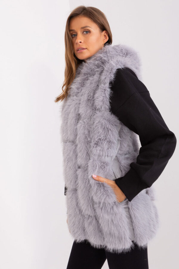 1001483 Gilet model 187591 AT