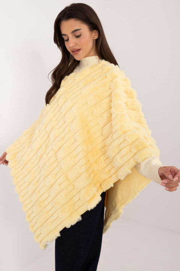 1040006 Poncho model 200534 AT