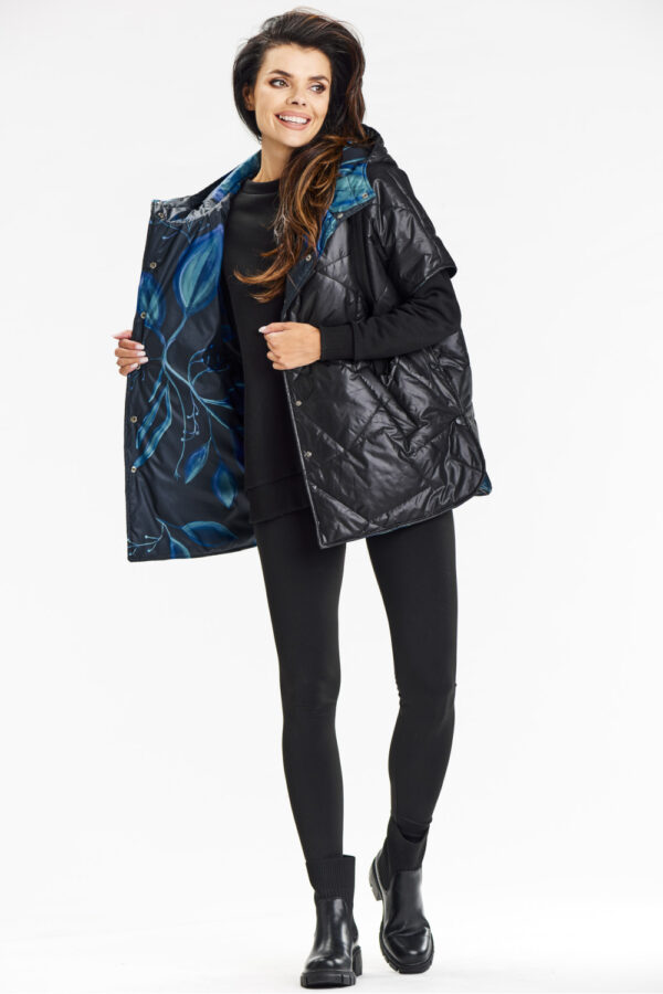 1040058 Gilet model 200551 awama