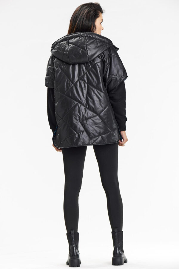 1040059 Gilet model 200551 awama