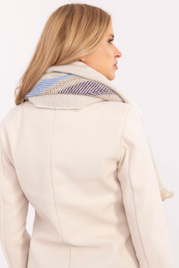 Shawl model 206041 AT