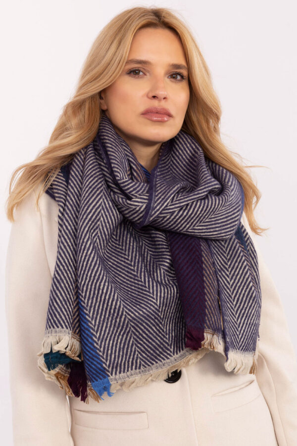 Shawl model 206042 AT