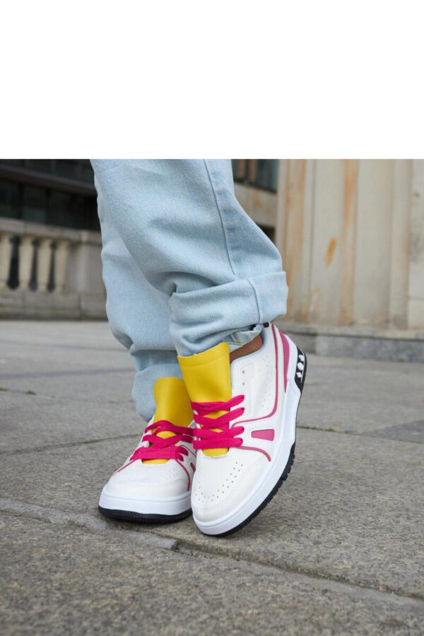 Sneakers model 207670 Solea