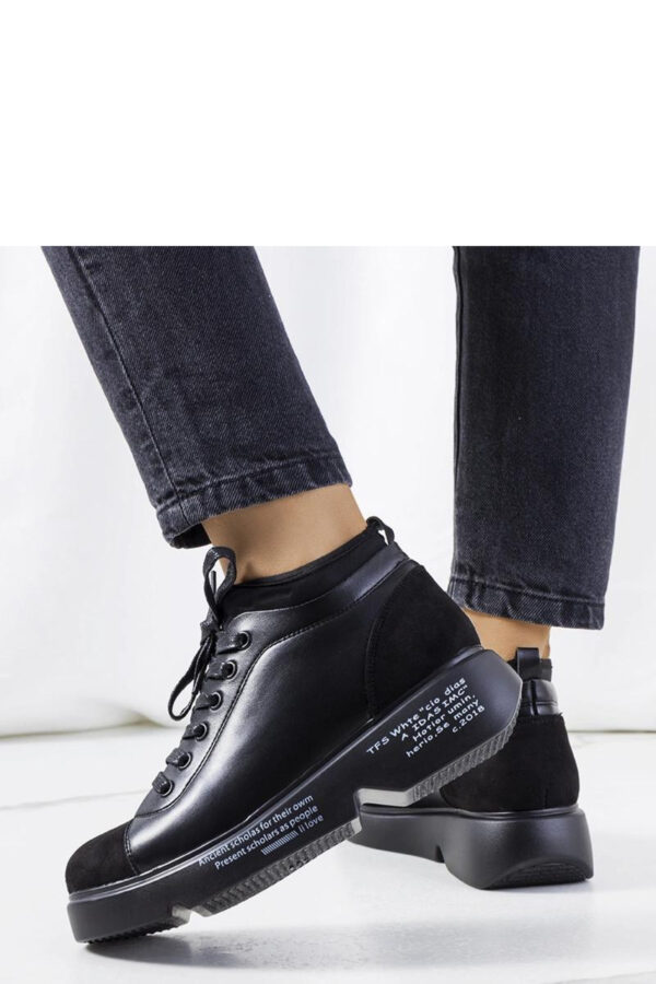 Sneakers model 208035 Solea