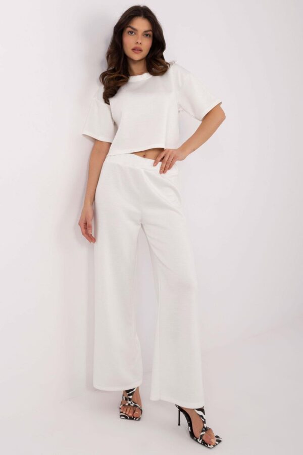 1065037 Set model 208677 Italy Moda