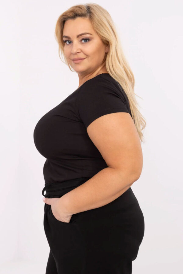 Plus size T-shirt model 211764 Relevance
