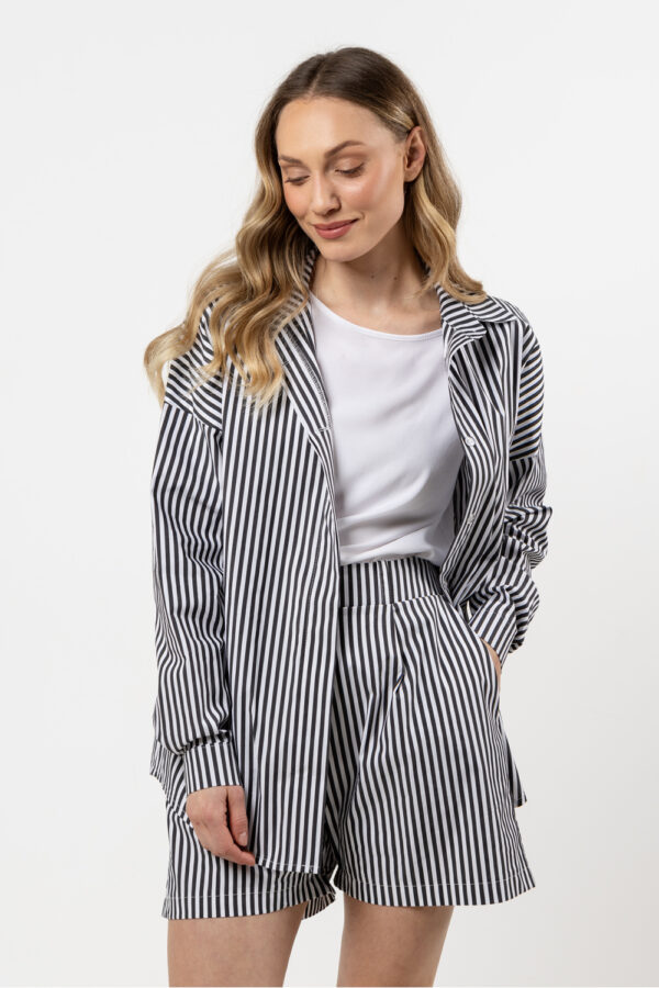 Long sleeve shirt model 212200 awama