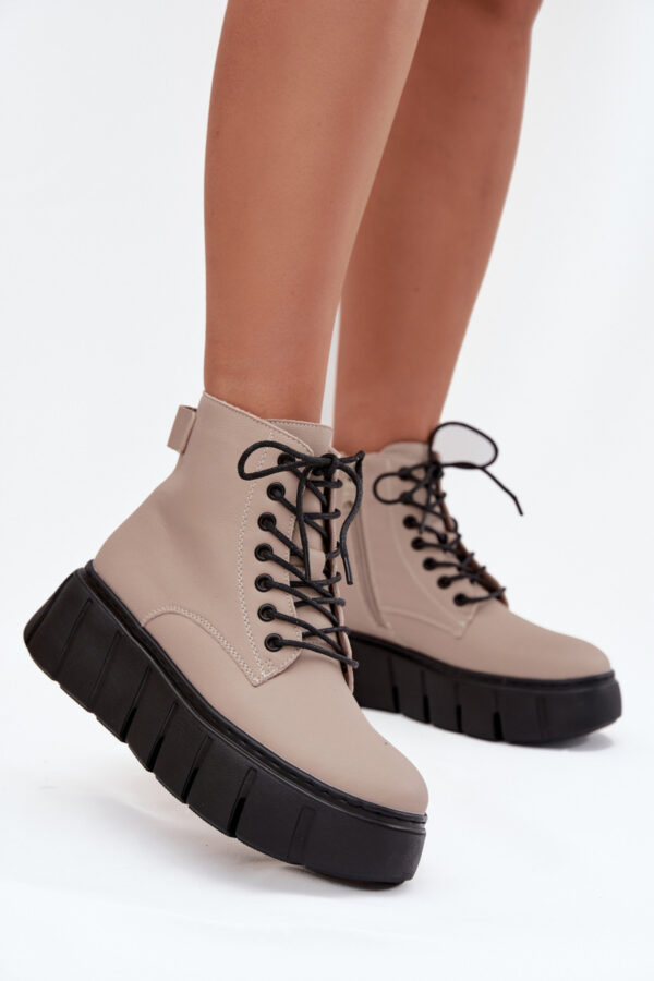 Platform boots model 216833 Step in style