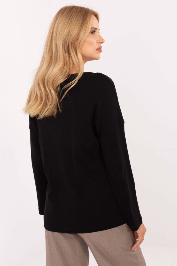 Blouse model 217041 Relevance