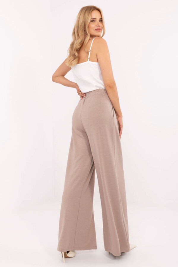 Tracksuit trousers model 217048 Relevance