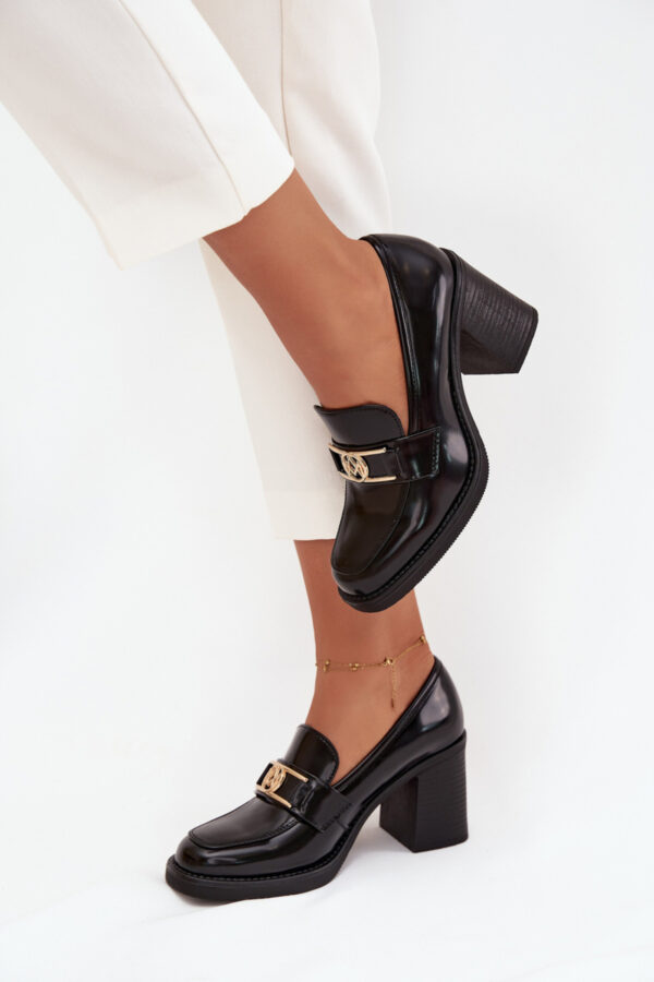 Heeled low shoes model 217842 Step in style
