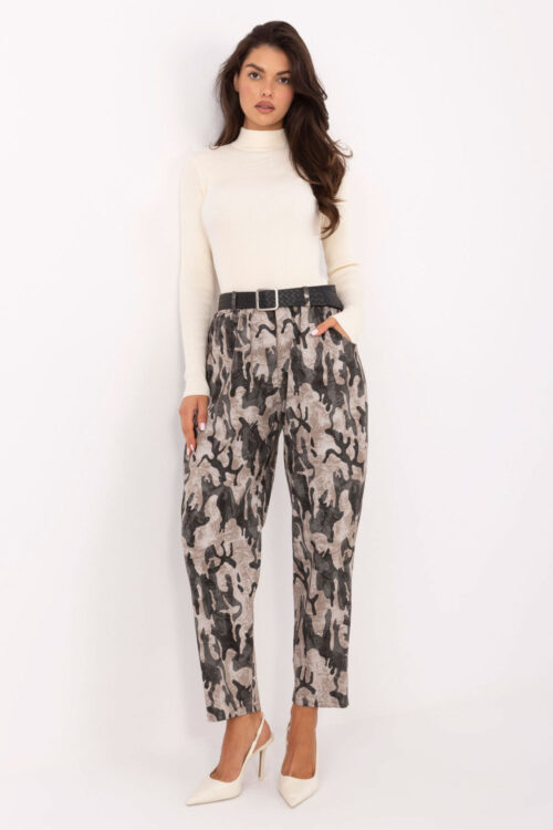 Women trousers model 218438 Italy Moda