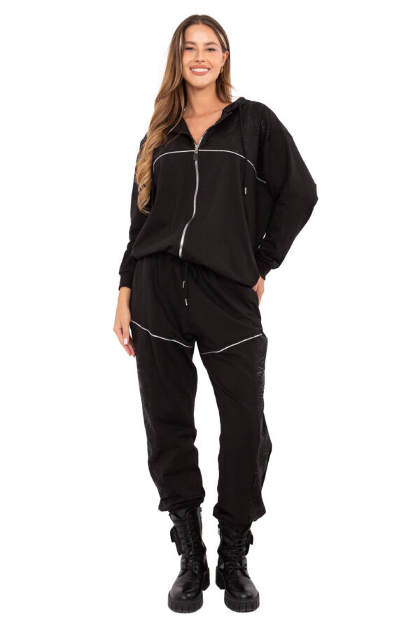 1095157 Set model 218605 Relevance