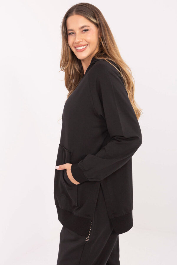 Sweatshirt model 218622 Relevance