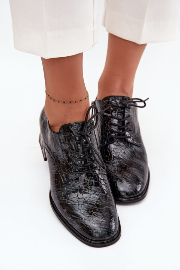 Heeled low shoes model 218694 Step in style