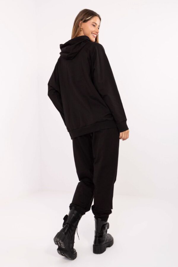 1095501 Set model 218619 Relevance