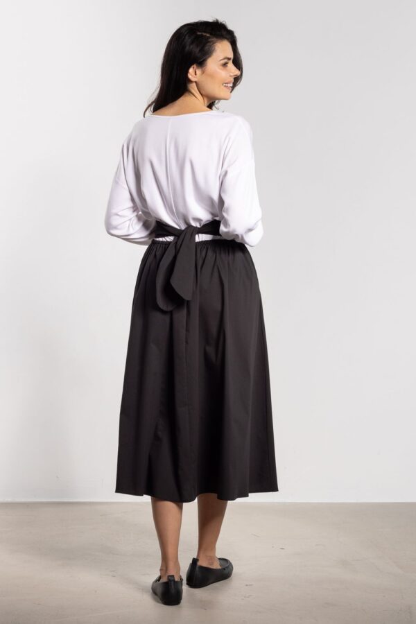 Skirt model 219007 awama