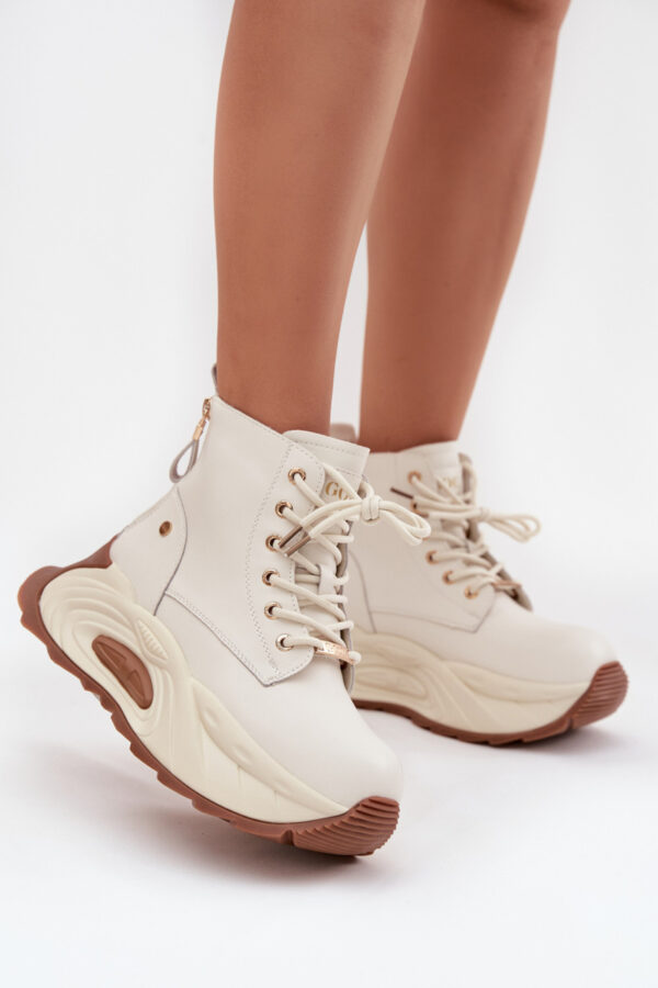 1097073 Boots model 219250 Step in style