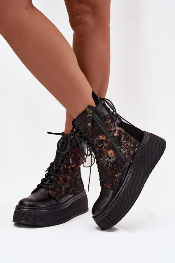 Platform boots model 219393 Step in style