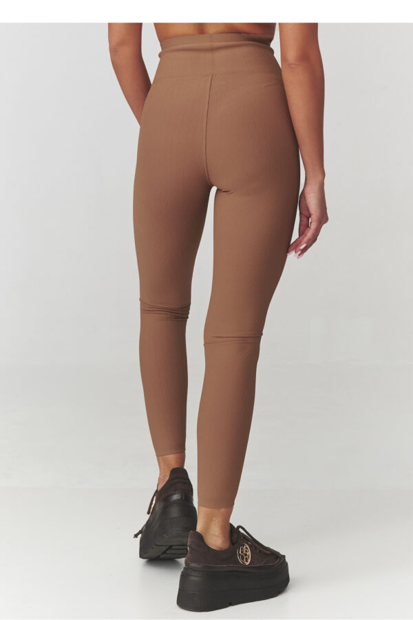 Long leggings model 220768 Makadamia