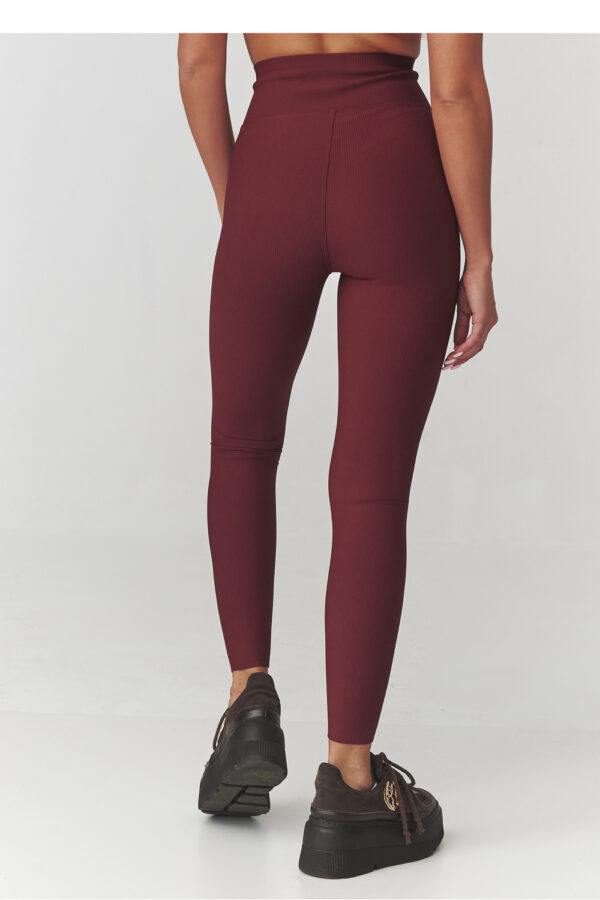 Long leggings model 220769 Makadamia