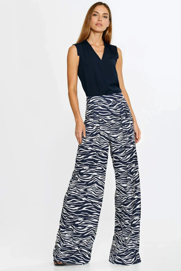 Blouse model 221212 Nife