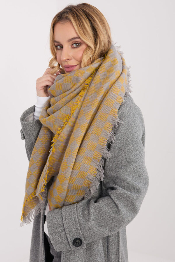 Shawl model 222312 AT