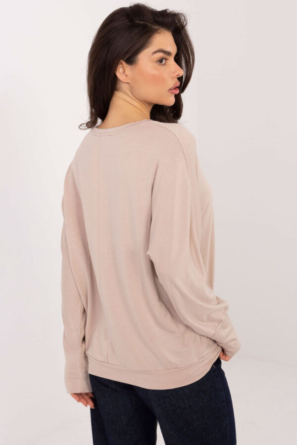 Blouse model 222425 Relevance