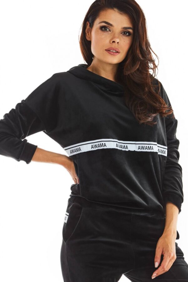 893318 Sweatshirt model 149791 awama