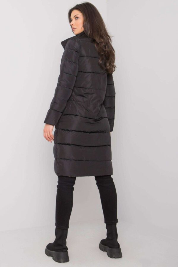 923621 Coat model 161034 Yups
