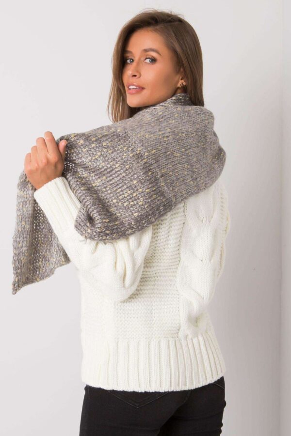 923990 Shawl model 161166 AT