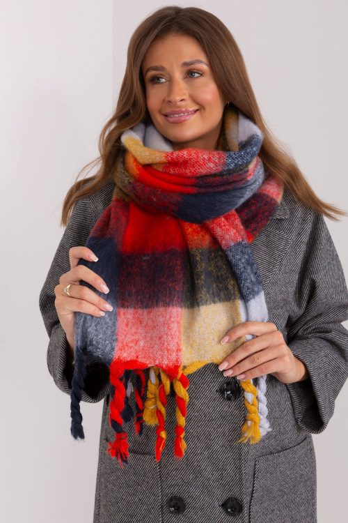 1013882.jpg Shawl model 191713 AT