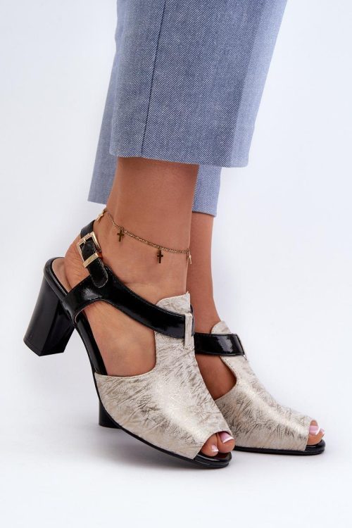 1027492 Flip-flops model 196230 Step in style