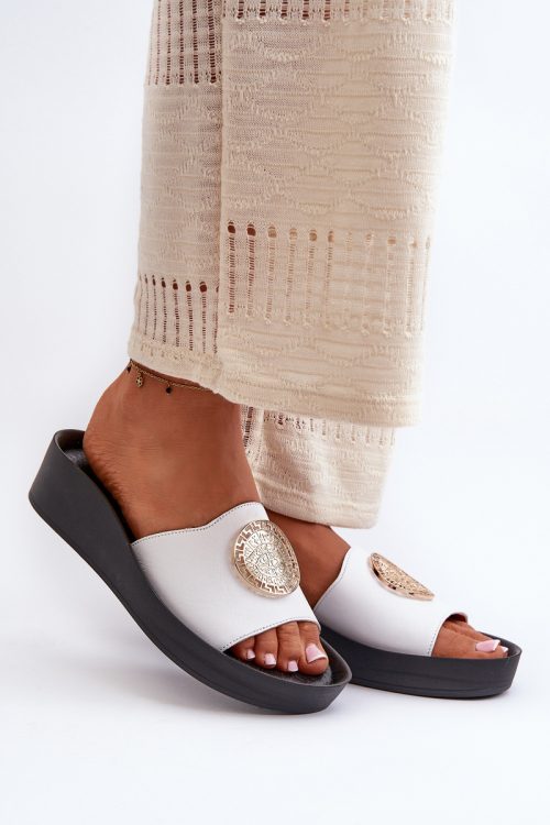 1034308 Buskin model 198478 Step in style