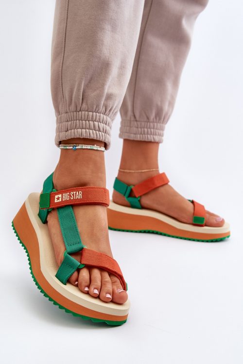 1035267 Buskin model 198802 Step in style