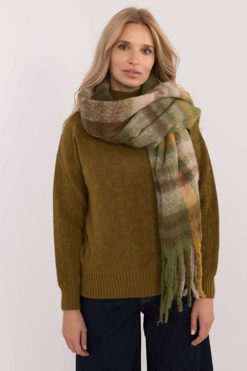 1039256.jpg Shawl model 200281 AT