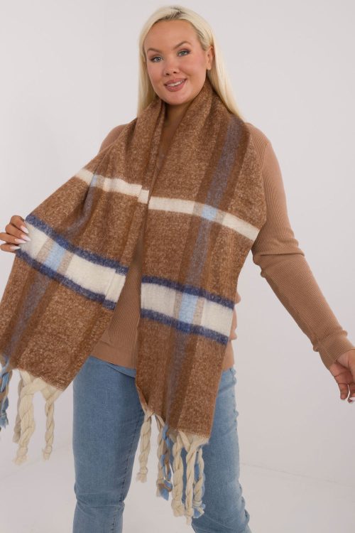 1039271.jpg Shawl model 200286 AT