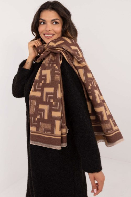 1040017.jpg Shawl model 200538 AT