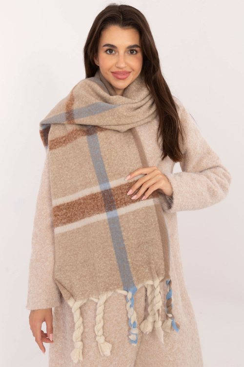 1046339.jpg Shawl model 202573 AT