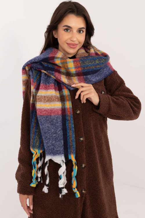 1046368.jpg Shawl model 202581 AT