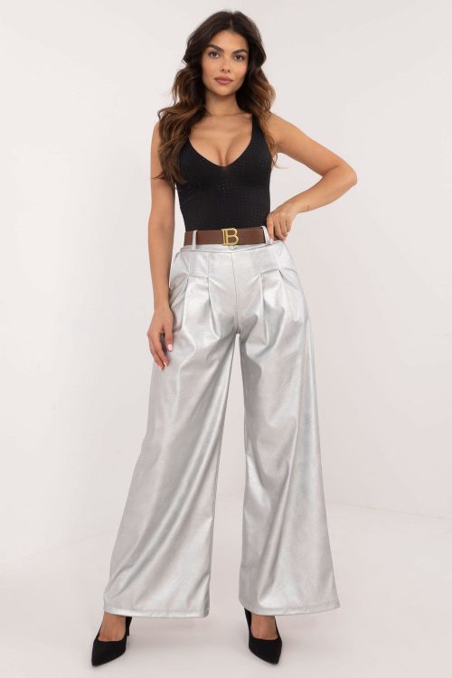 1047289 Women trousers model 202893 Italy Moda