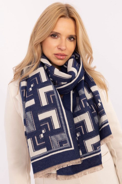 1055854.jpg Shawl model 205966 AT