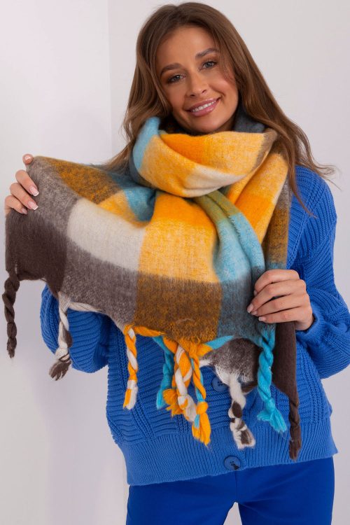 1063786.jpg Shawl model 208272 AT