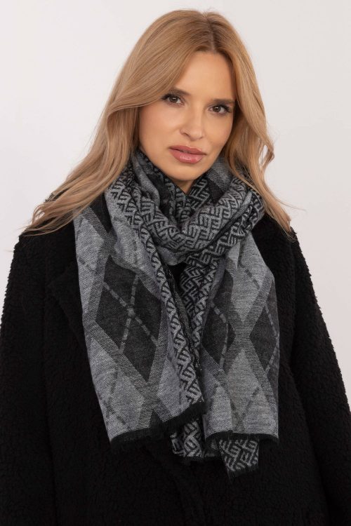 1064209.jpg Neckerchief model 208403 AT