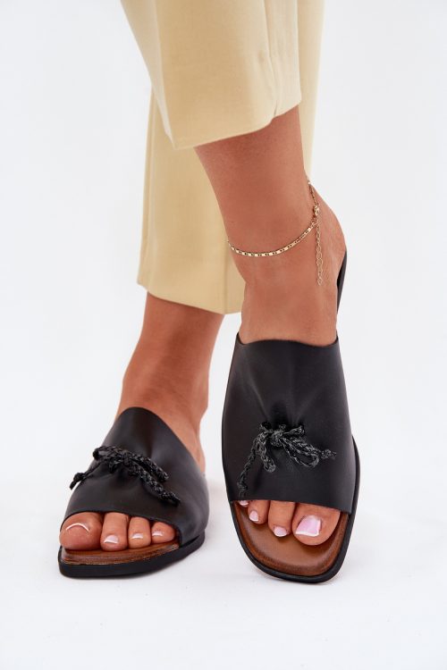 1082158 Flip-flops model 214379 Step in style