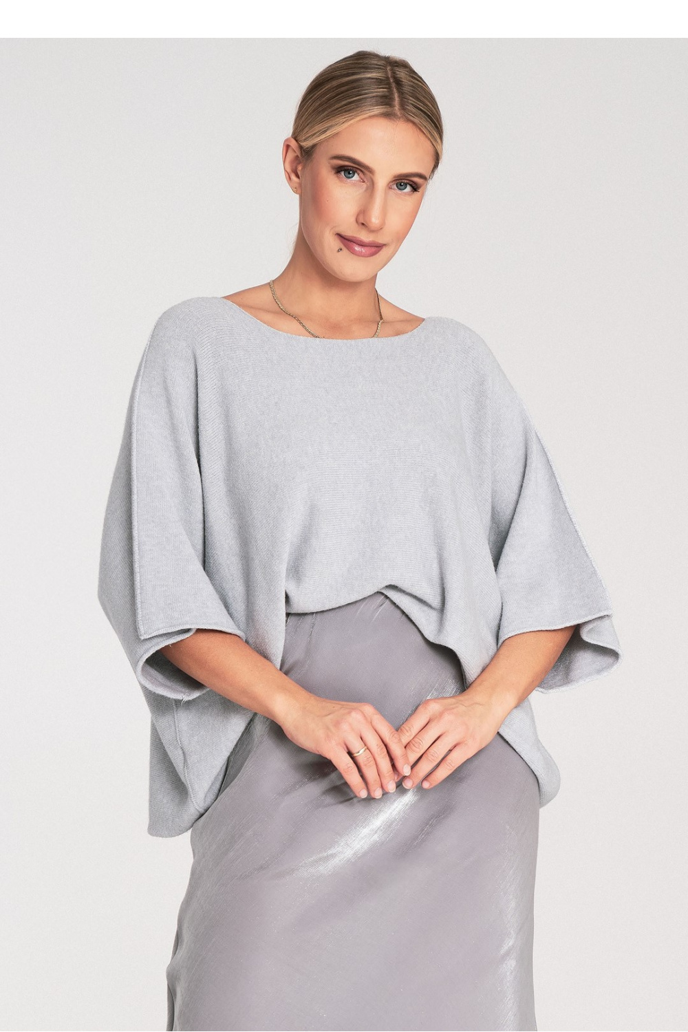1090426 Bat style blouse model 217075 Figl