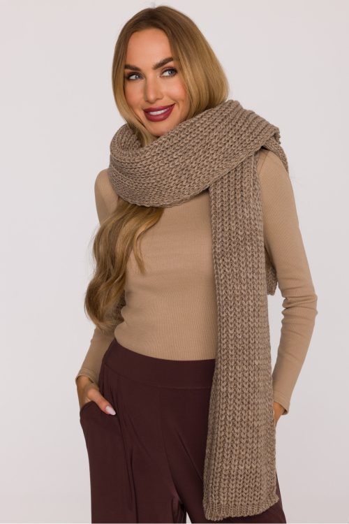1098064.jpg Shawl model 219553 Moe