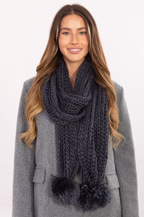 1100626.jpg Shawl model 220390 AT