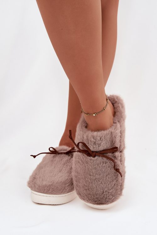 Slippers model 221508 Step in style