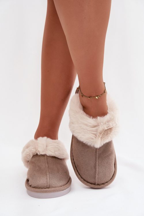 1104212 Slippers model 221511 Step in style